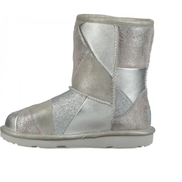 UGG Other - UGG kids boots patch up size 2